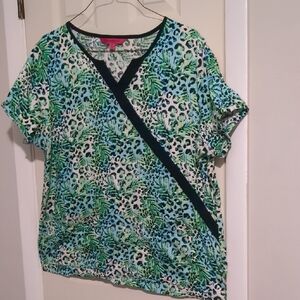 Tropical Print V-Neck scrub top